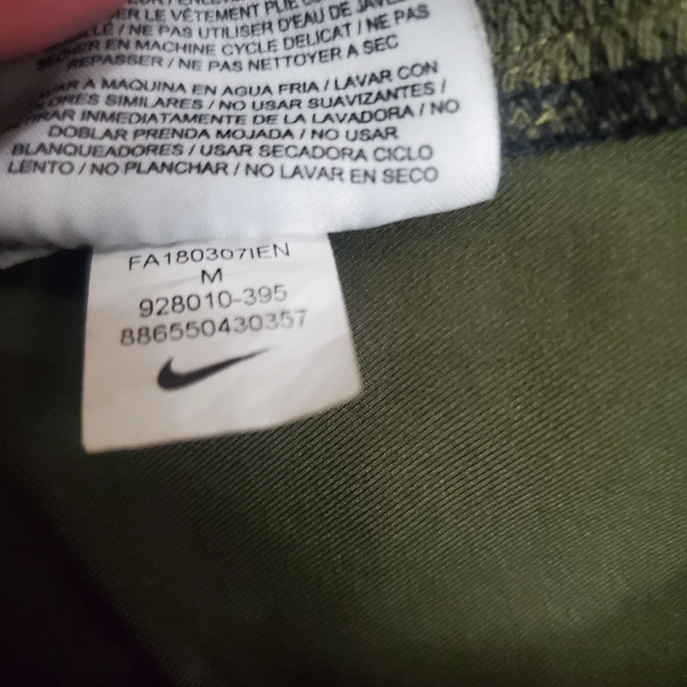 Nike Dri-FIT Running Jacket Mens Medium Olive Green Full Zip Lightweight Athleti